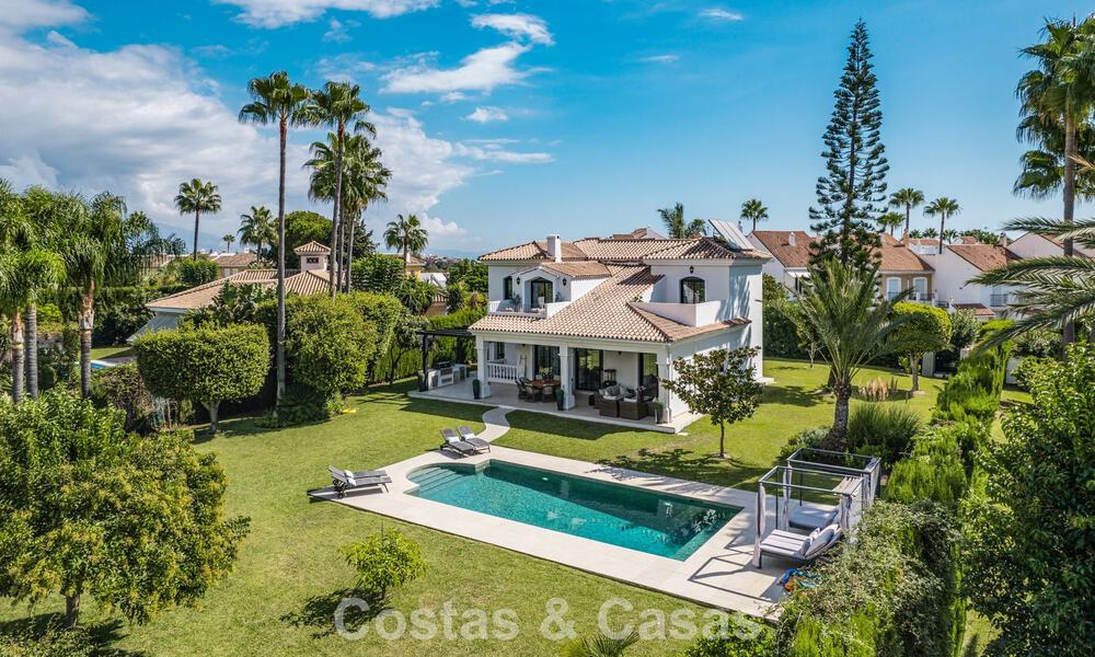 Lujosa villa mediterránea en venta cerca de todos los servicios en la Nueva Milla de Oro, cerca de San Pedro - Marbella 787040