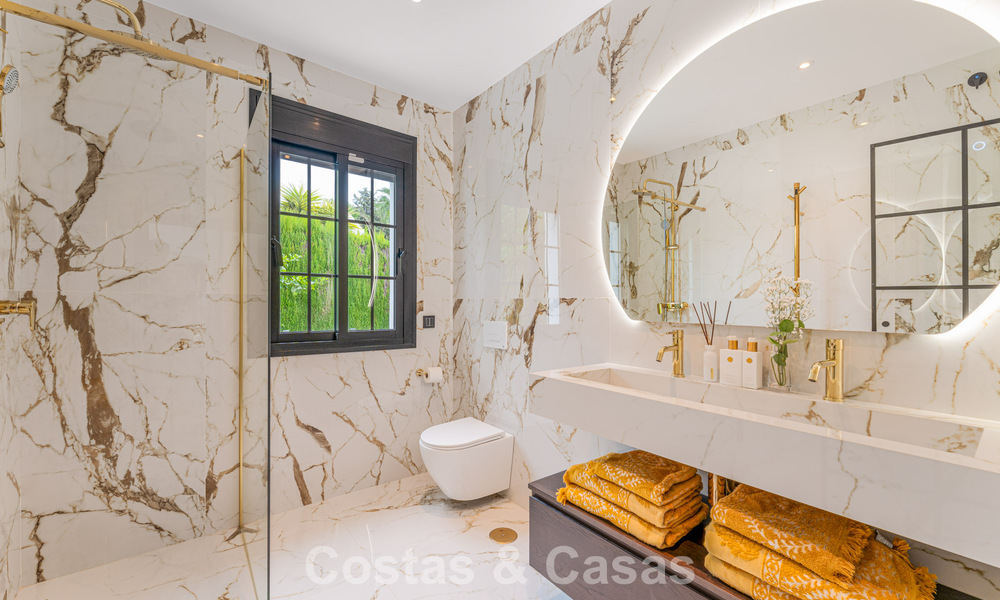 Lujosa villa mediterránea en venta cerca de todos los servicios en la Nueva Milla de Oro, cerca de San Pedro - Marbella 787046