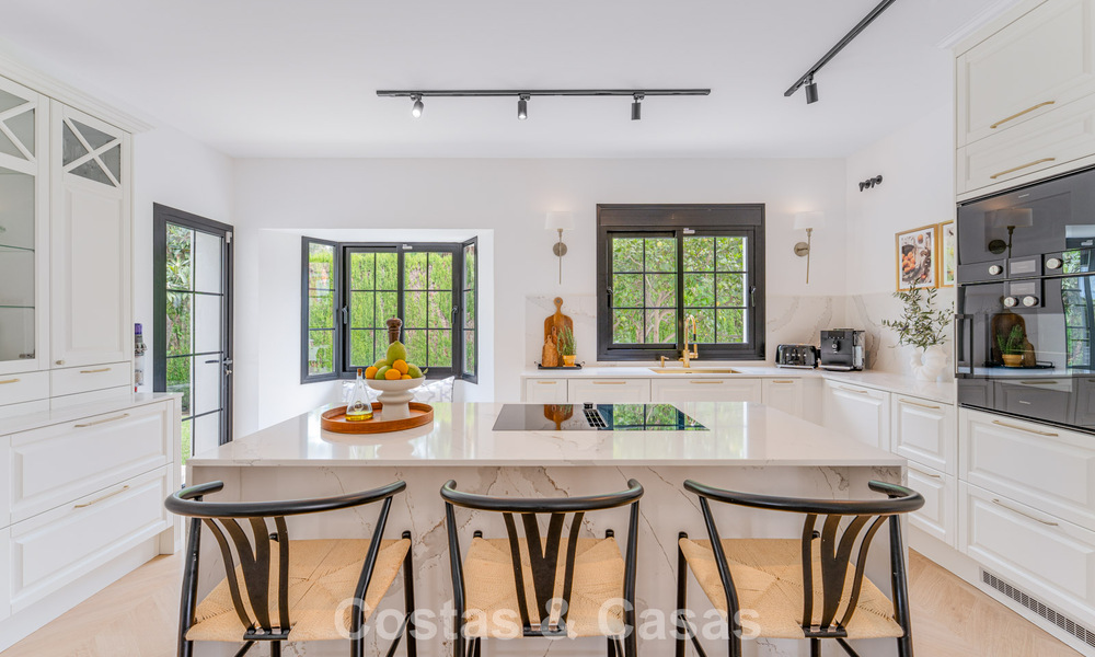 Lujosa villa mediterránea en venta cerca de todos los servicios en la Nueva Milla de Oro, cerca de San Pedro - Marbella 787051