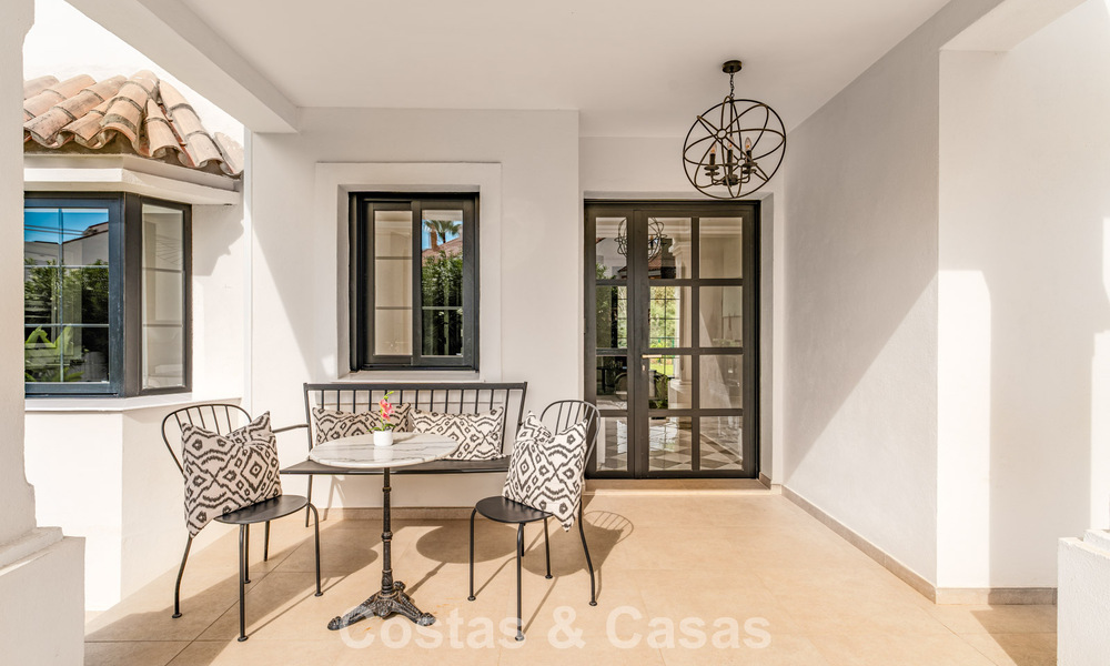 Lujosa villa mediterránea en venta cerca de todos los servicios en la Nueva Milla de Oro, cerca de San Pedro - Marbella 787067