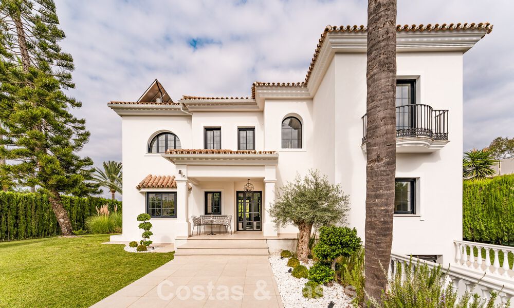 Lujosa villa mediterránea en venta cerca de todos los servicios en la Nueva Milla de Oro, cerca de San Pedro - Marbella 787069