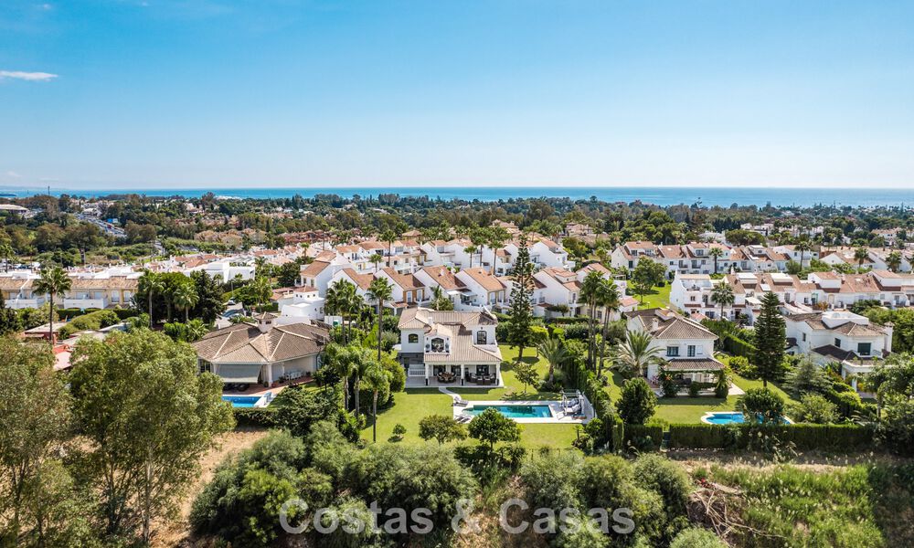 Lujosa villa mediterránea en venta cerca de todos los servicios en la Nueva Milla de Oro, cerca de San Pedro - Marbella 787071