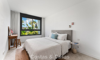 Moderno apartamento de 4 dormitorios, listo para entrar a vivir, en venta en un resort de lujo al este del centro de Marbella 797841 