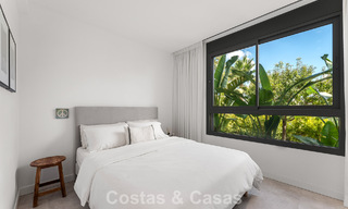 Moderno apartamento de 4 dormitorios, listo para entrar a vivir, en venta en un resort de lujo al este del centro de Marbella 797843 