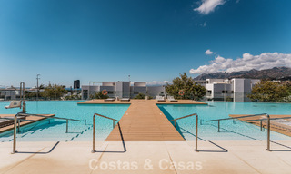 Moderno apartamento de 4 dormitorios, listo para entrar a vivir, en venta en un resort de lujo al este del centro de Marbella 797865 