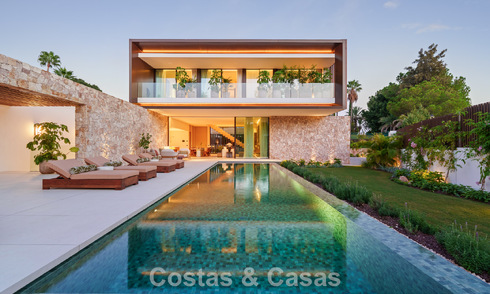 Villa de lujo de vanguardia en venta en una tranquila zona residencial de la Milla de Oro de Marbella 787209