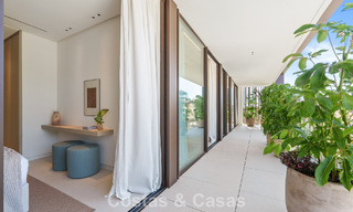 Villa de lujo de vanguardia en venta en una tranquila zona residencial de la Milla de Oro de Marbella 787220 