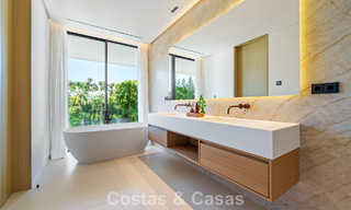 Villa de lujo de vanguardia en venta en una tranquila zona residencial de la Milla de Oro de Marbella 787228 