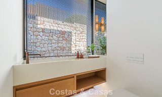 Villa de lujo de vanguardia en venta en una tranquila zona residencial de la Milla de Oro de Marbella 787232 