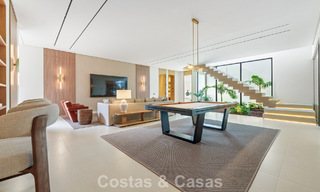 Villa de lujo de vanguardia en venta en una tranquila zona residencial de la Milla de Oro de Marbella 787237 