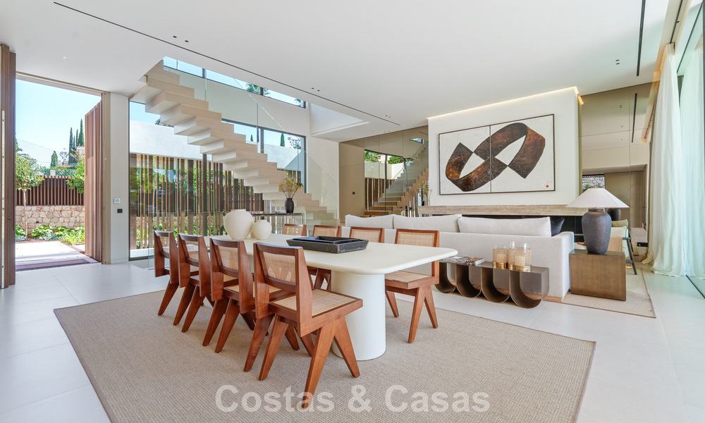 Villa de lujo de vanguardia en venta en una tranquila zona residencial de la Milla de Oro de Marbella 787253