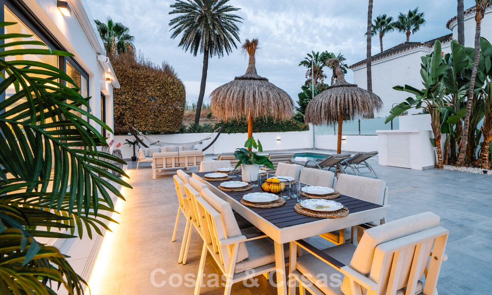 Villa modernizada en venta a un paso de los servicios y Puerto Banús, Marbella 787364