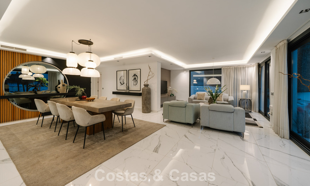 Villa modernizada en venta a un paso de los servicios y Puerto Banús, Marbella 787371