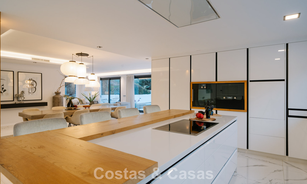 Villa modernizada en venta a un paso de los servicios y Puerto Banús, Marbella 787385