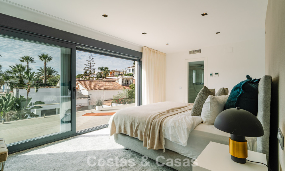 Villa modernizada en venta a un paso de los servicios y Puerto Banús, Marbella 787386