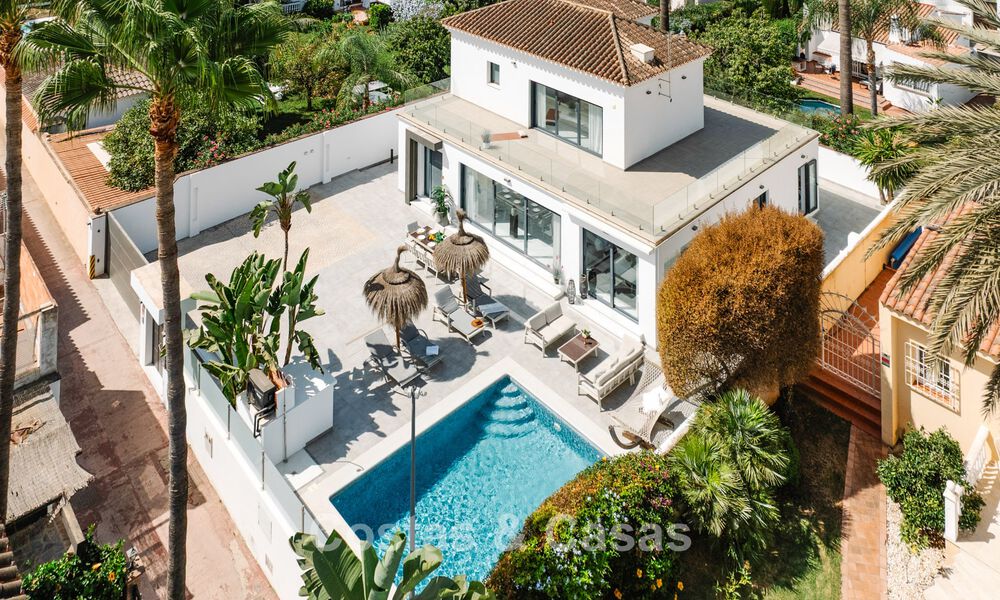 Villa modernizada en venta a un paso de los servicios y Puerto Banús, Marbella 787387