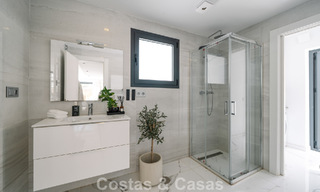 Villa modernizada en venta a un paso de los servicios y Puerto Banús, Marbella 787394 