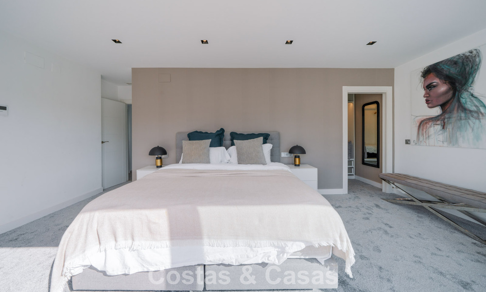 Villa modernizada en venta a un paso de los servicios y Puerto Banús, Marbella 787397