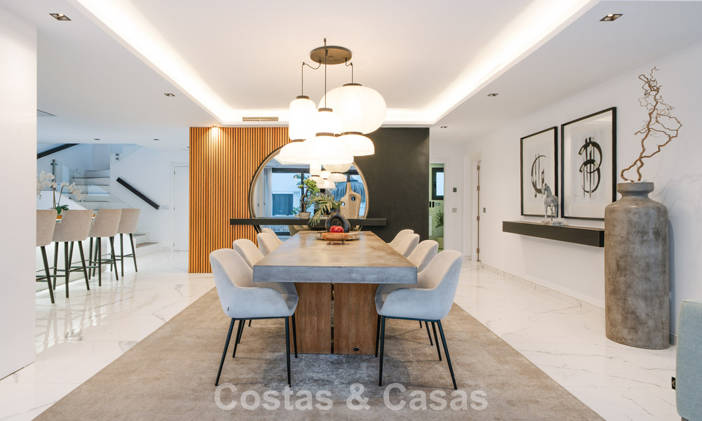 Villa modernizada en venta a un paso de los servicios y Puerto Banús, Marbella 787407