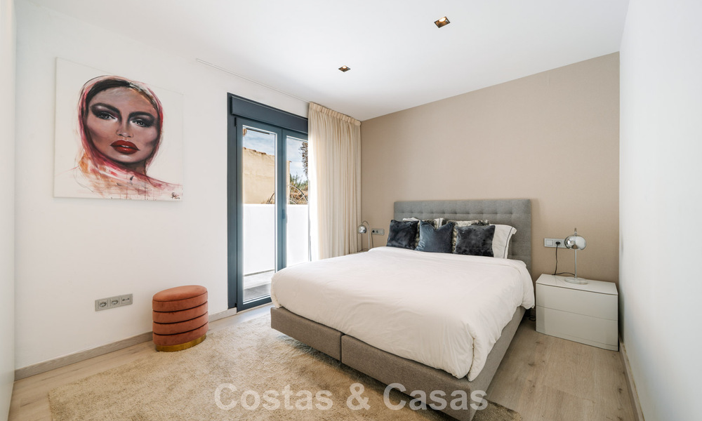 Villa modernizada en venta a un paso de los servicios y Puerto Banús, Marbella 787412