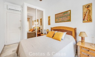 Espaciosa casa adosada en venta en una urbanización cerrada frente al mar al este de Marbella 787532 