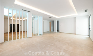 Villa contemporánea en venta a un paso de la playa y de todos los servicios en el centro de Marbella 787458 