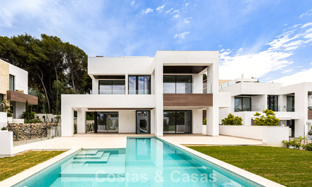 Villa contemporánea en venta a un paso de la playa y de todos los servicios en el centro de Marbella 787465