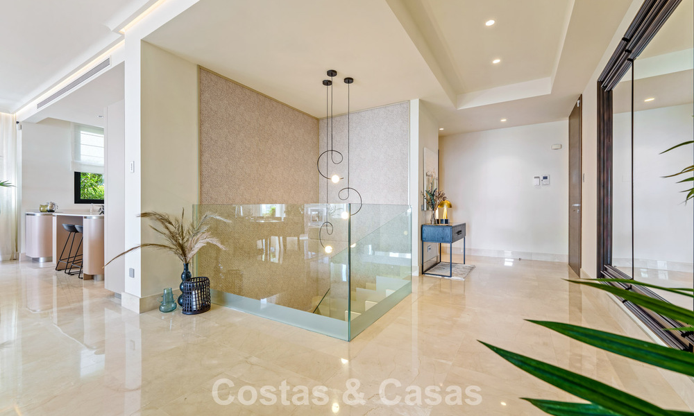 Lujoso apartamento con vistas al mar en venta en un complejo privilegiado de Sierra Blanca, en la Milla de Oro de Marbella 787569