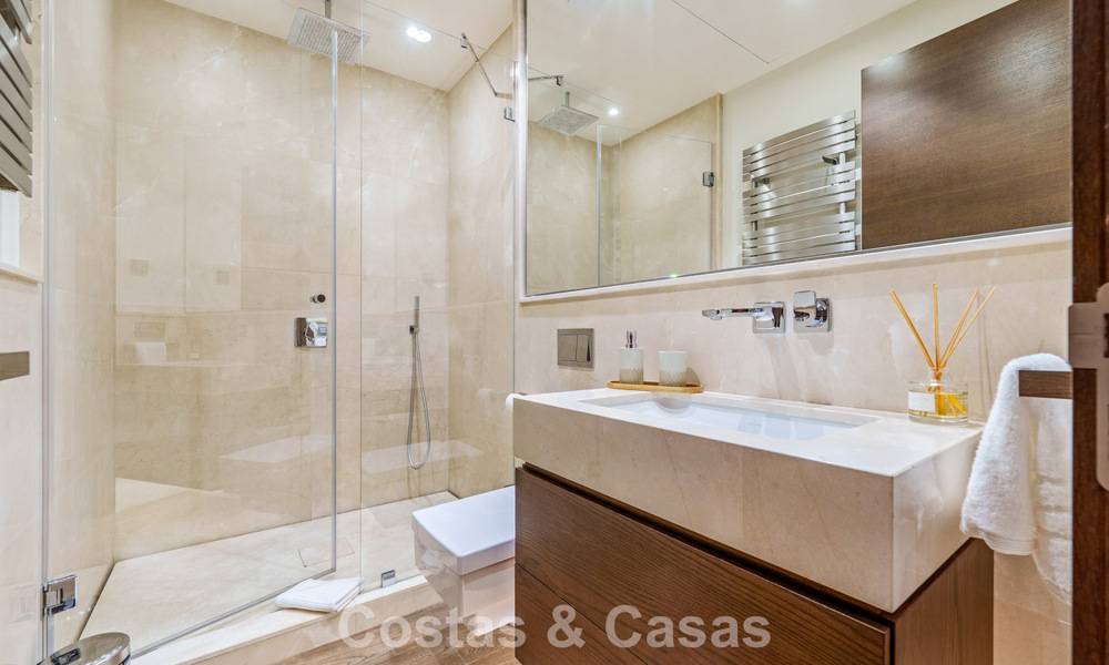 Lujoso apartamento con vistas al mar en venta en un complejo privilegiado de Sierra Blanca, en la Milla de Oro de Marbella 787589