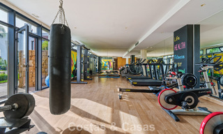 Lujoso apartamento con vistas al mar en venta en un complejo privilegiado de Sierra Blanca, en la Milla de Oro de Marbella 787597 