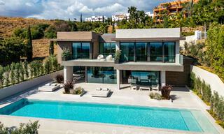 Lujosa villa de obra nueva, lista para entrar a vivir, en un prestigioso resort de golf de 5* en Marbella - Benahavís 787415 