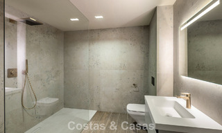 Lujosa villa de obra nueva, lista para entrar a vivir, en un prestigioso resort de golf de 5* en Marbella - Benahavís 787423 