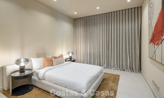 Lujosa villa de obra nueva, lista para entrar a vivir, en un prestigioso resort de golf de 5* en Marbella - Benahavís 787443 