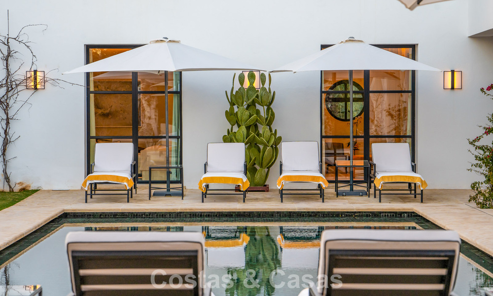 Exquisita villa de lujo en venta en la exclusiva zona de Cascada de Camoján, en la Milla de Oro de Marbella 795104