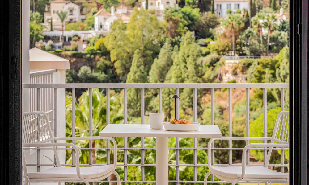 Ático esquinero reformado y listo para entrar a vivir en venta en Marbella - Benahavís 787921