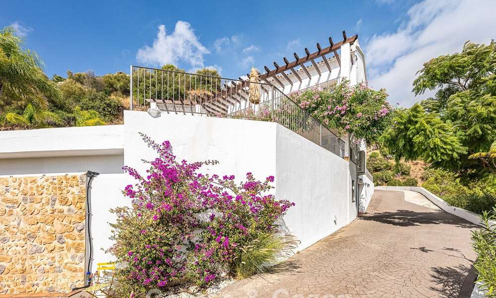 Villa de lujo mediterránea con vistas panorámicas en venta, ubicada en las verdes colinas de Marbella - Benahavís 789889