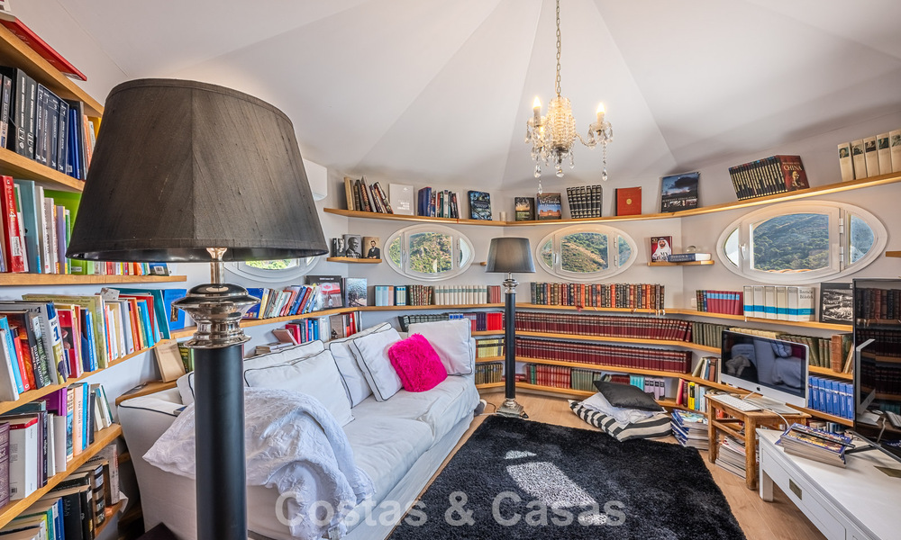 Villa de lujo mediterránea con vistas panorámicas en venta, ubicada en las verdes colinas de Marbella - Benahavís 789891