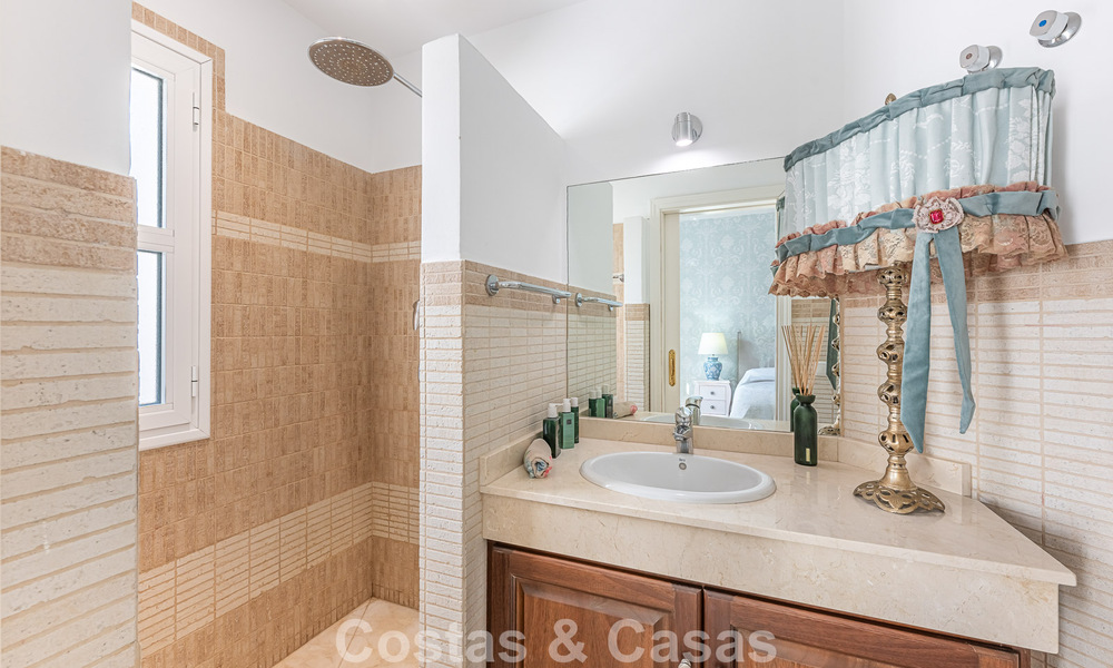 Villa de lujo mediterránea con vistas panorámicas en venta, ubicada en las verdes colinas de Marbella - Benahavís 789894