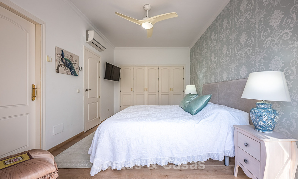 Villa de lujo mediterránea con vistas panorámicas en venta, ubicada en las verdes colinas de Marbella - Benahavís 789896