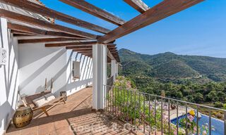 Villa de lujo mediterránea con vistas panorámicas en venta, ubicada en las verdes colinas de Marbella - Benahavís 789909 