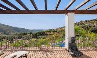 Villa de lujo mediterránea con vistas panorámicas en venta, ubicada en las verdes colinas de Marbella - Benahavís 789913 