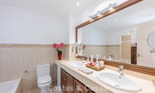 Villa de lujo mediterránea con vistas panorámicas en venta, ubicada en las verdes colinas de Marbella - Benahavís 789914 