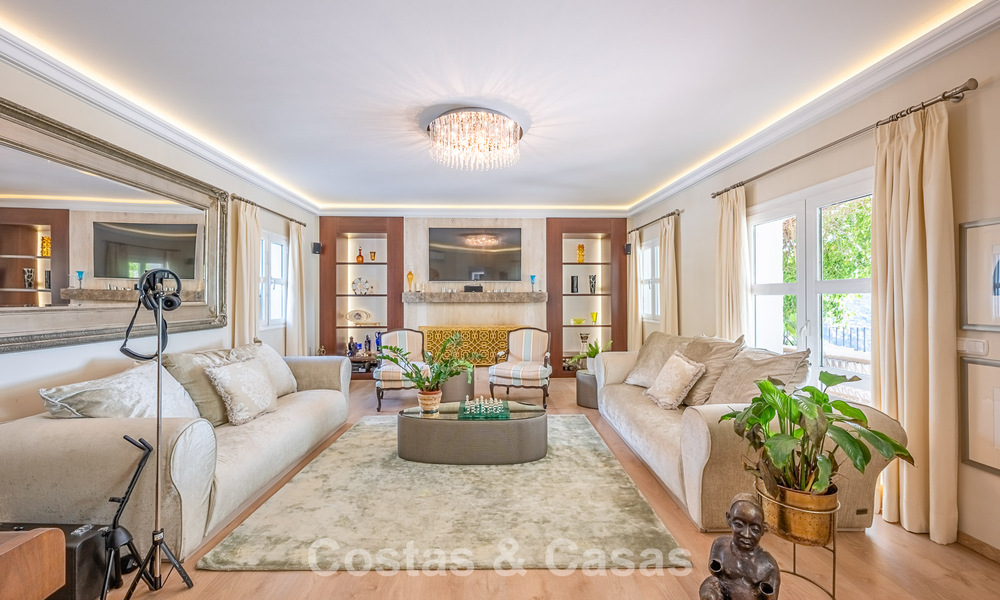 Villa de lujo mediterránea con vistas panorámicas en venta, ubicada en las verdes colinas de Marbella - Benahavís 789916