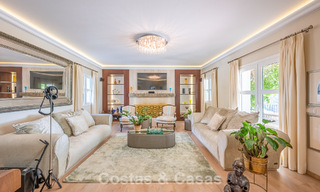 Villa de lujo mediterránea con vistas panorámicas en venta, ubicada en las verdes colinas de Marbella - Benahavís 789916 