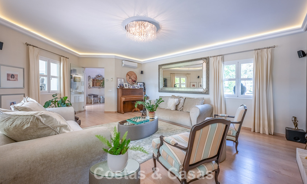 Villa de lujo mediterránea con vistas panorámicas en venta, ubicada en las verdes colinas de Marbella - Benahavís 789918