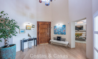 Villa de lujo mediterránea con vistas panorámicas en venta, ubicada en las verdes colinas de Marbella - Benahavís 789930 