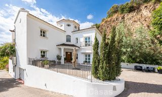 Villa de lujo mediterránea con vistas panorámicas en venta, ubicada en las verdes colinas de Marbella - Benahavís 789937 