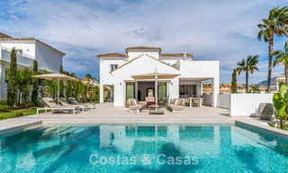 2 villas de lujo contemporáneas en venta, situadas una al lado de la otra a solo 400 m de la playa en Casares, Costa del Sol 788049 