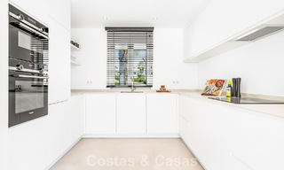 2 villas de lujo contemporáneas en venta, situadas una al lado de la otra a solo 400 m de la playa en Casares, Costa del Sol 788080 