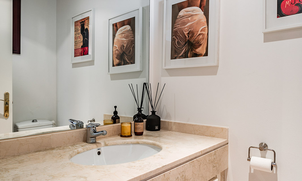 Apartamento amplio, listo para entrar a vivir con vistas al mar en venta en Benahavís - Marbella 787862